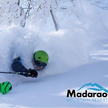 Madarao Kogen Hotel Iiyama Екстер'єр фото
